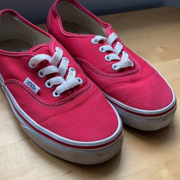 Classic red Vans sneakers ❤️ Women’s 6.5 / Men’s 5 - Picture 11 of 12